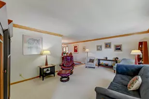 9036 Orchard Dr, Highland, IN 46322 - Photo 3