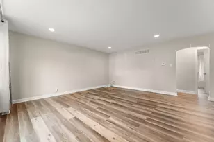 5043 Adams St, Gary, IN 46408 - Photo 3