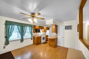628 Oxbow Rd, Valparaiso, IN 46385 - Photo 5