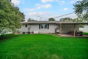 628 Oxbow Rd, Valparaiso, IN 46385 - Photo 15