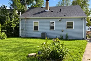 1305 N Kaley St, South Bend, IN 46628 - Photo 11