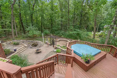 4610 Thornbury Drive W, Valparaiso, IN 46383 - Photo 3