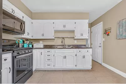 834 N Arbogast Street, Griffith, IN 46319 - Photo 5