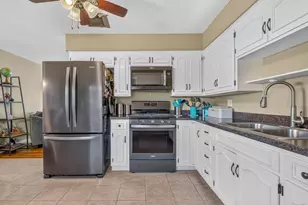 834 N Arbogast St, Griffith, IN 46319 - Photo 7