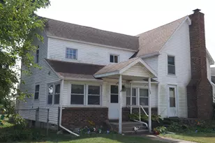 107 E Beaver St, Morocco, IN 47963 - Photo 1