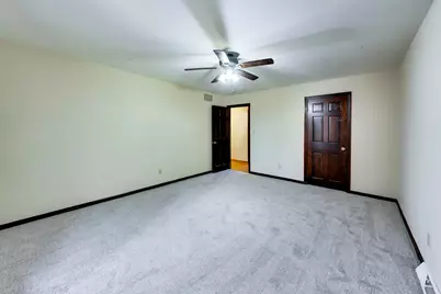 1138 Fran Lin Pkwy, Munster, IN 46321 - Photo 15