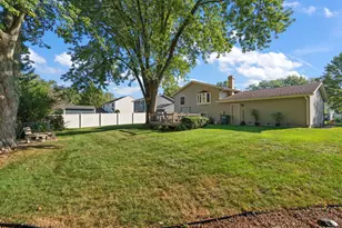 1403 Boca Lago Dr, Valparaiso, IN 46383 - Photo 23