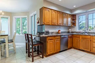 9832 Twin Creek Blvd, Munster, IN 46321 - Photo 19