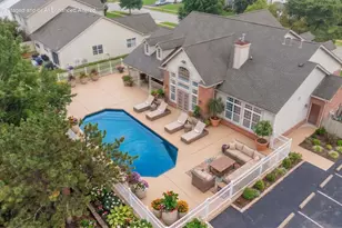 1254 Primrose Ln, Schererville, IN 46375 - Photo 9
