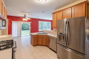 1358 Mackinaw Pl, Schererville, IN 46375 - Photo 7