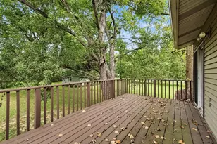 103 W Division Rd, Valparaiso, IN 46385 - Photo 51