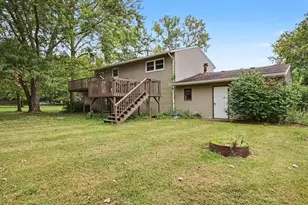 103 W Division Rd, Valparaiso, IN 46385 - Photo 15