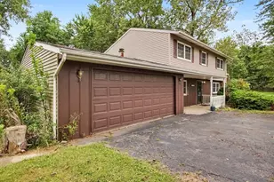 103 W Division Rd, Valparaiso, IN 46385 - Photo 23