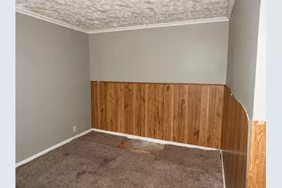 17 N Main Street, Knox, IN 46534 - Photo 7