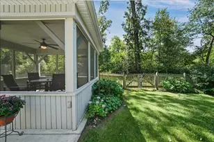 8811 Ainsworth Rd, Hobart, IN 46342 - Photo 49