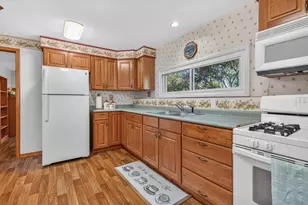 9517 Farmer Dr, Highland, IN 46322 - Photo 13