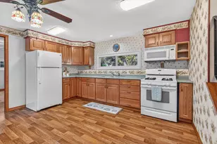 9517 Farmer Dr, Highland, IN 46322 - Photo 15