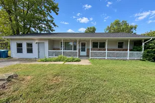 601 W Alice St, Kouts, IN 46347 - Photo 1