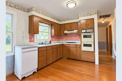 601 W Alice Street, Kouts, IN 46347 - Photo 3