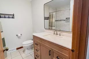 852 Jordan Cir, Schererville, IN 46375 - Photo 15