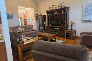 8971 Hibiscus Dr, Saint John, IN 46373 - Photo 11