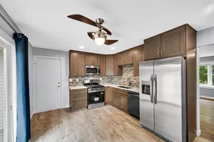 214 Locust Ave S, Hebron, IN 46341 - Photo 5