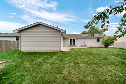 214 Locust Avenue S, Hebron, IN 46341 - Photo 17
