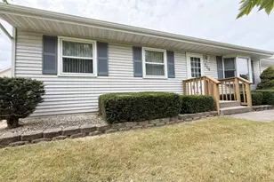 214 Locust Ave S, Hebron, IN 46341 - Photo 13