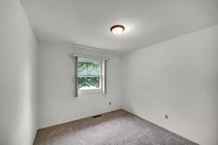 214 Locust Ave S, Hebron, IN 46341 - Photo 11
