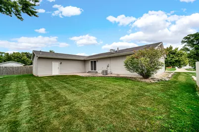 214 Locust Avenue S, Hebron, IN 46341 - Photo 15