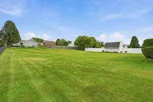 565 Waterford Ln, Valparaiso, IN 46385 - Photo 29