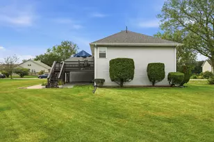 565 Waterford Ln, Valparaiso, IN 46385 - Photo 35
