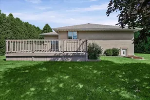 1315 Westbrook Dr, Crown Point, IN 46307 - Photo 5