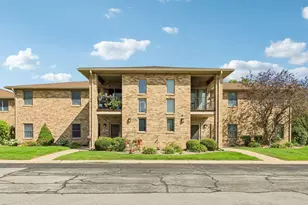 982 Elm Dr, Crown Point, IN 46307 - Photo 1