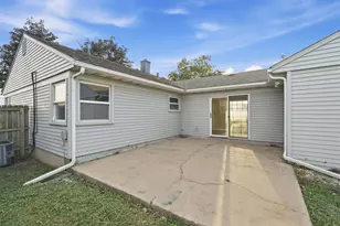 920 W Old Ridge Rd, Hobart, IN 46342 - Photo 19