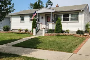 3321 Maple Dr, Highland, IN 46322 - Photo 3