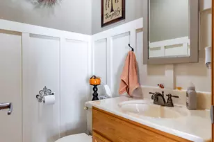3321 Maple Dr, Highland, IN 46322 - Photo 17