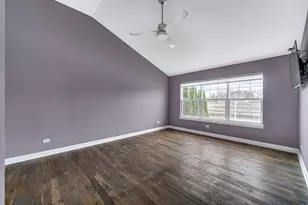 6135 S Dune Harbor Dr, Portage, IN 46368 - Photo 15