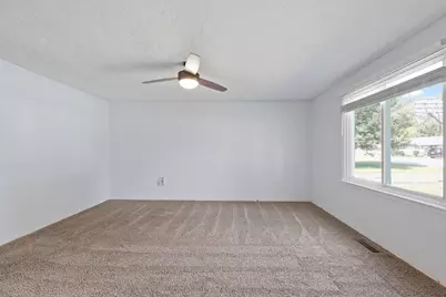 911 Harrison Street, Frankton, IN 46044 - Photo 13
