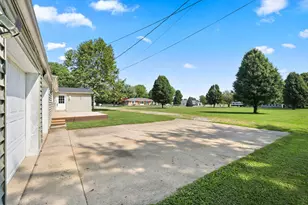 911 Harrison St, Frankton, IN 46044 - Photo 5