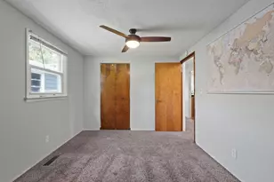 911 Harrison St, Frankton, IN 46044 - Photo 21