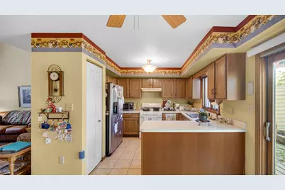 1486 Lake Street, Hobart, IN 46342 - Photo 7