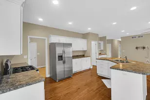 2257 Blarney Stone Dr, Valparaiso, IN 46385 - Photo 17