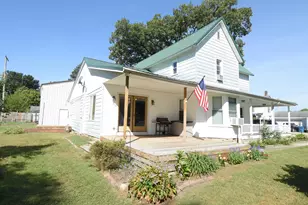 105 W South St, Remington, IN 47977 - Photo 5