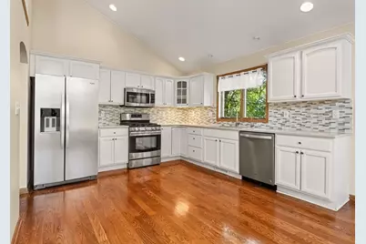 8647 Magnolia Street, Saint John, IN 46373 - Photo 9