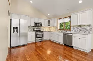 8647 Magnolia St, Saint John, IN 46373 - Photo 9