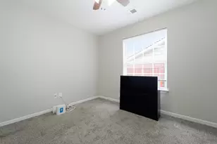 1002 N Colfax St, Griffith, IN 46319 - Photo 13