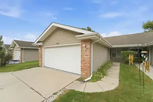 1002 N Colfax St, Griffith, IN 46319 - Photo 1