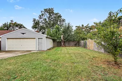 3752 Sandusky Street, Hobart, IN 46342 - Photo 17