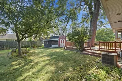 609 E Ash Place, Griffith, IN 46319 - Photo 17